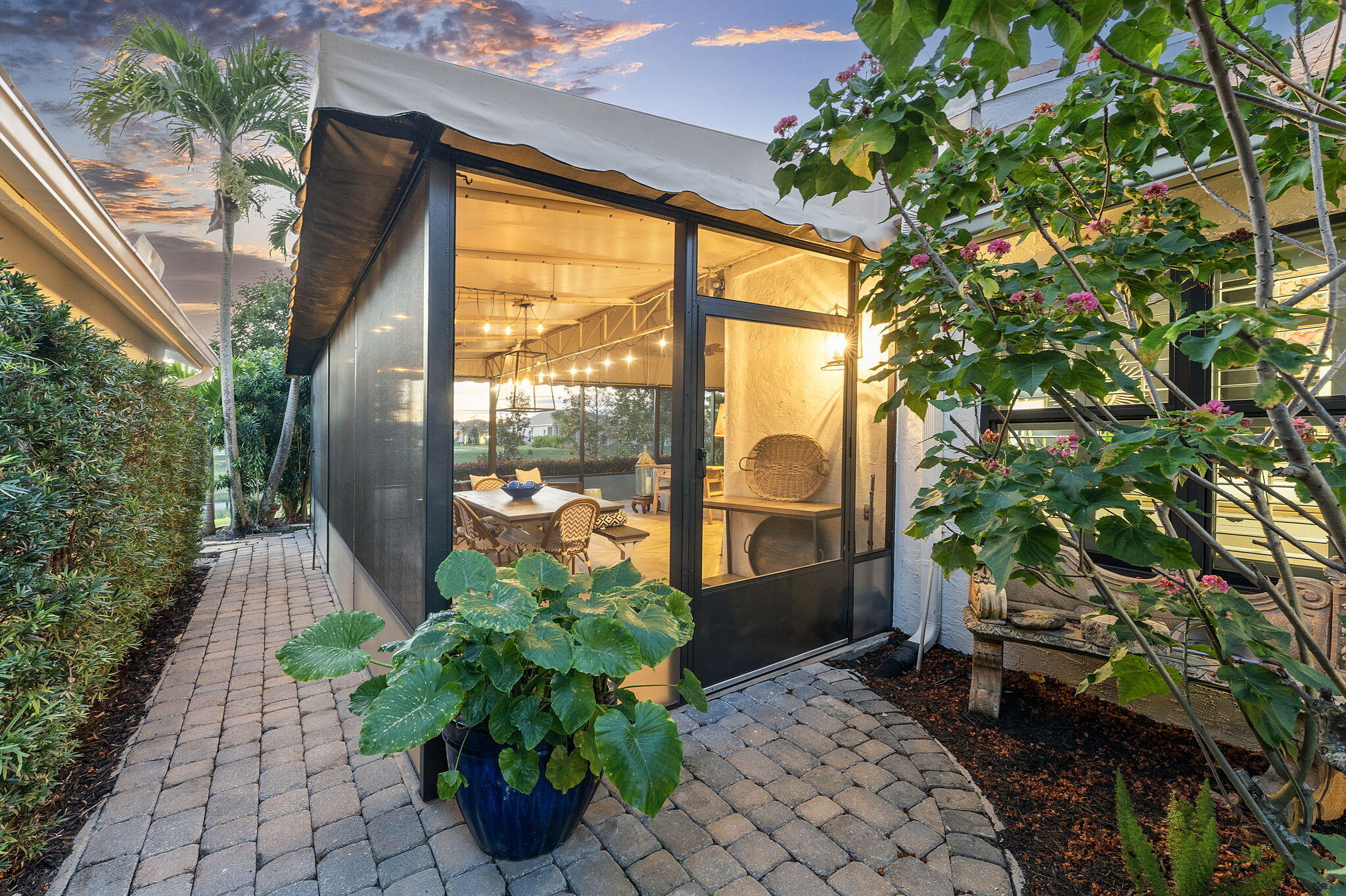 380 Sherwood Forest Drive