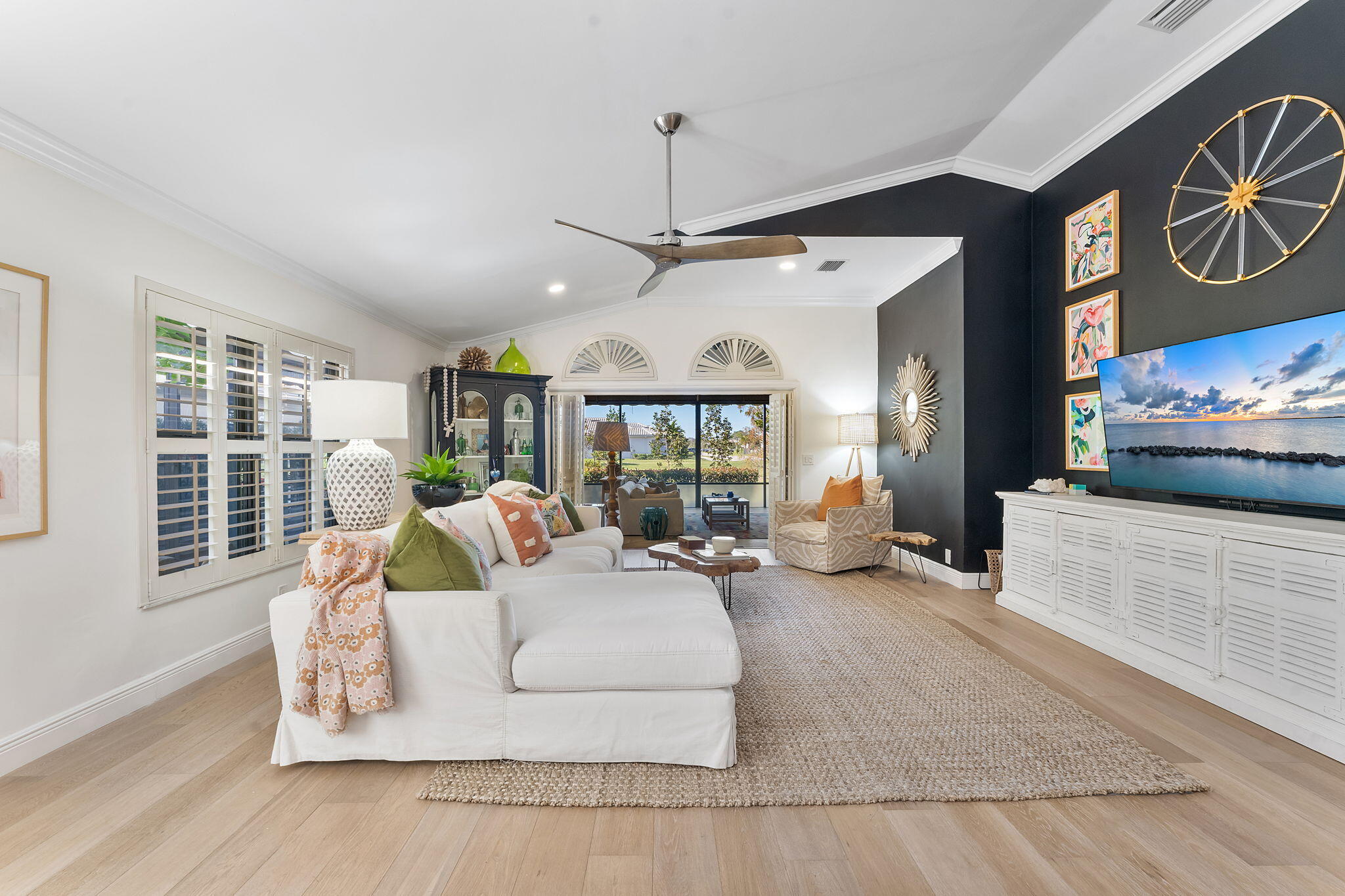 380 Sherwood Forest Drive