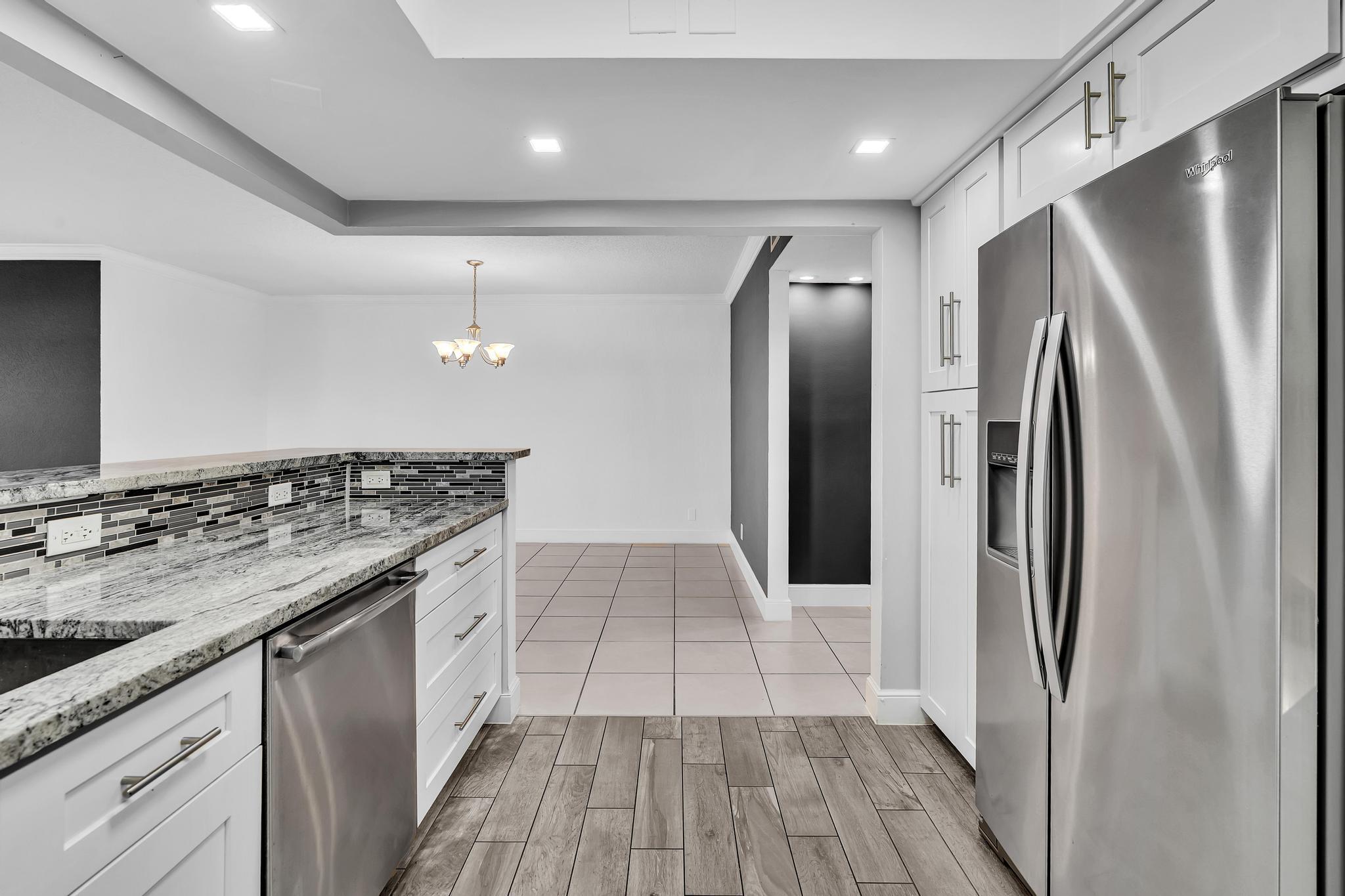 1779 NE 40th Place 405