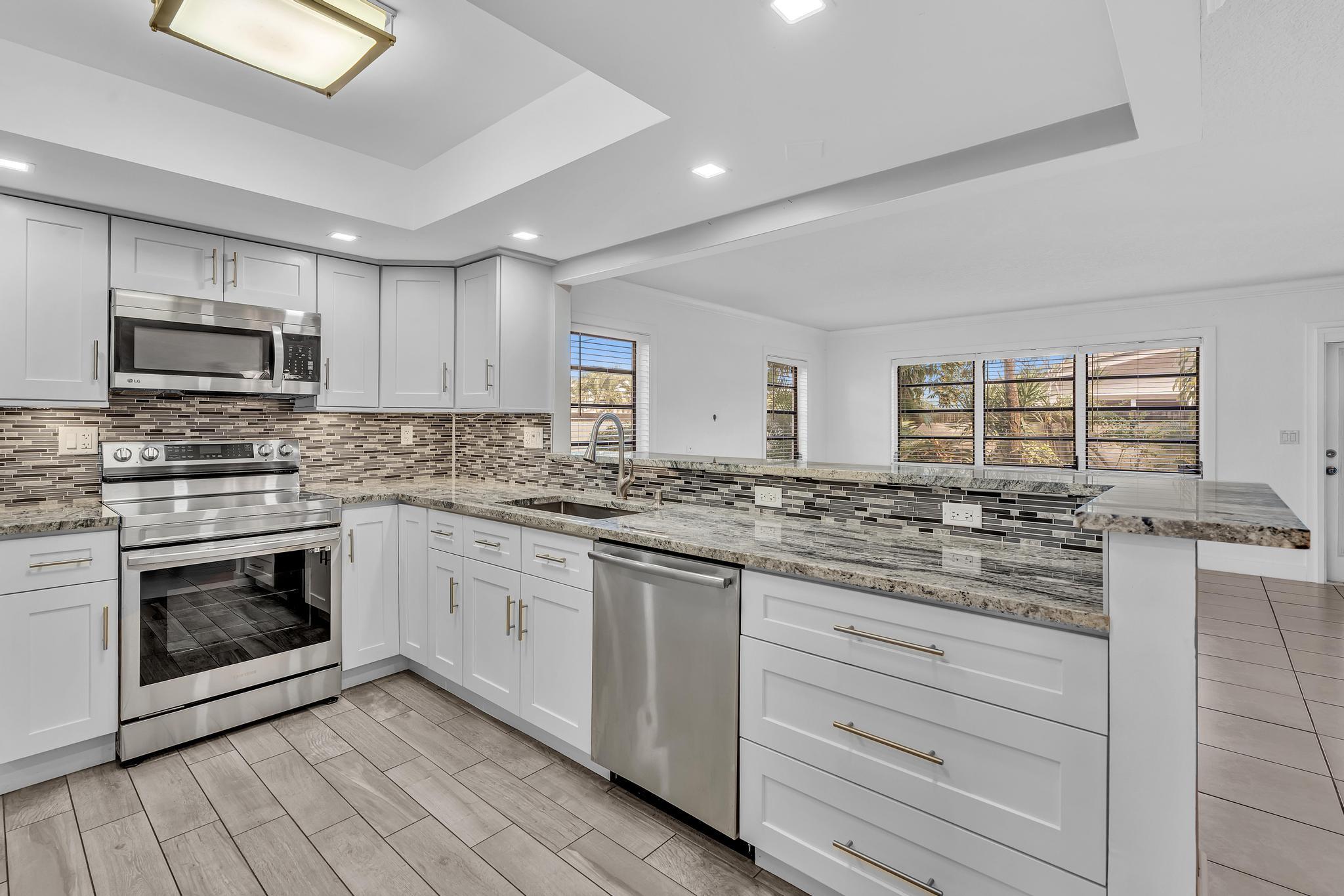 1779 NE 40th Place 405