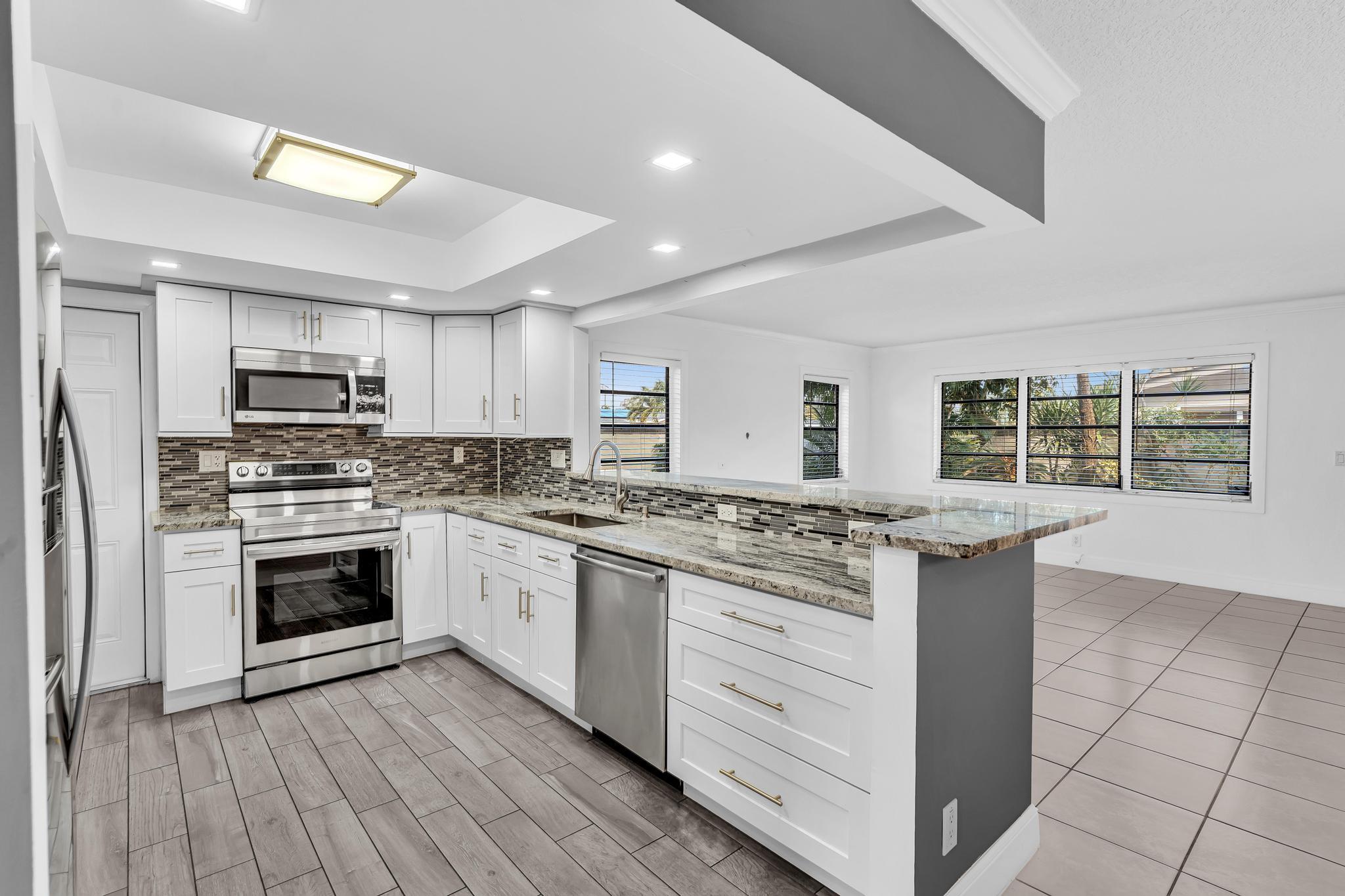 1779 NE 40th Place 405