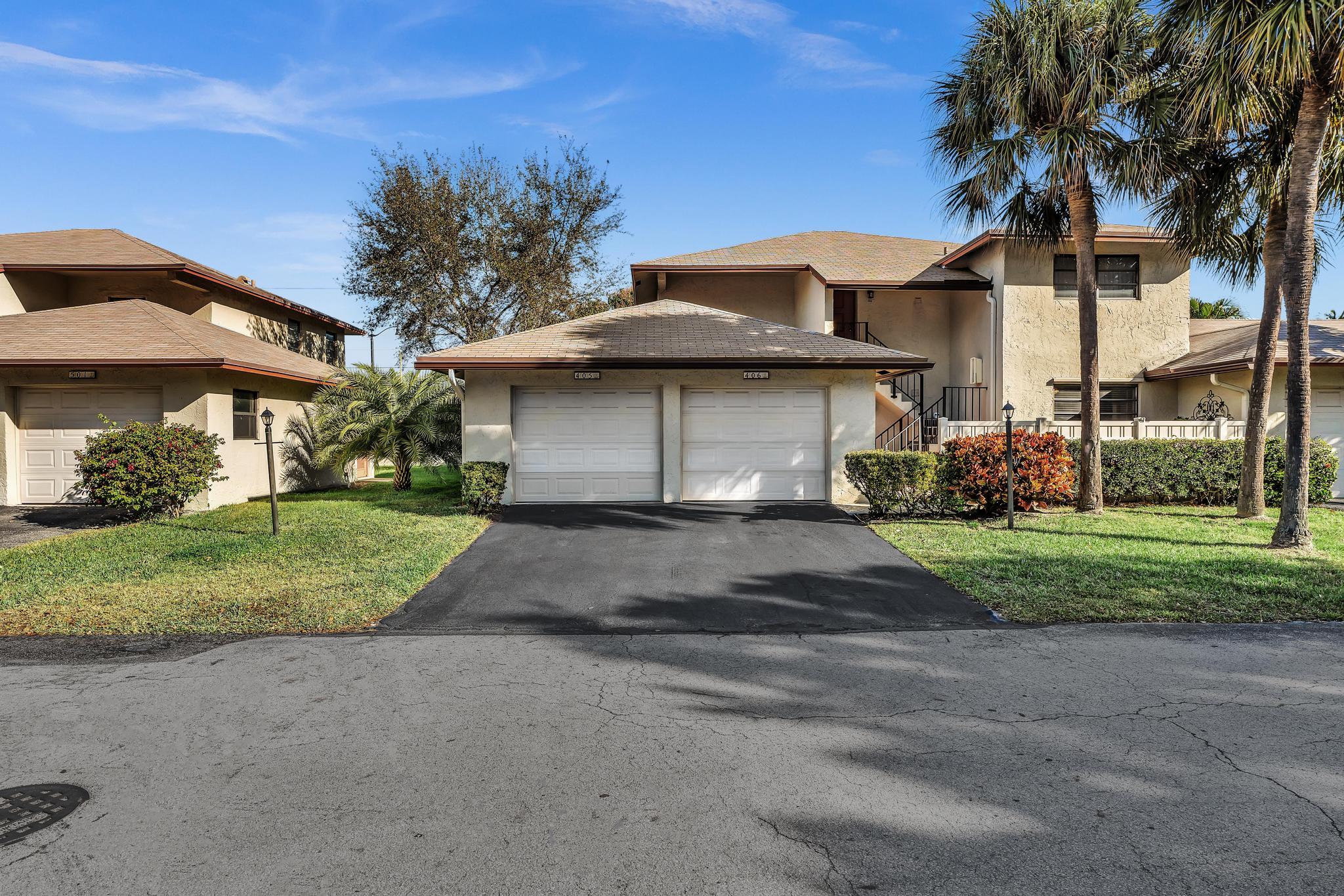 1779 NE 40th Place 405