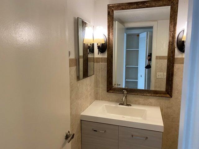 1291 NW 13th Street 445d