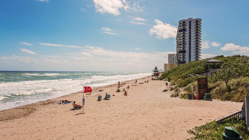 401 NE 10th Ter Terrace