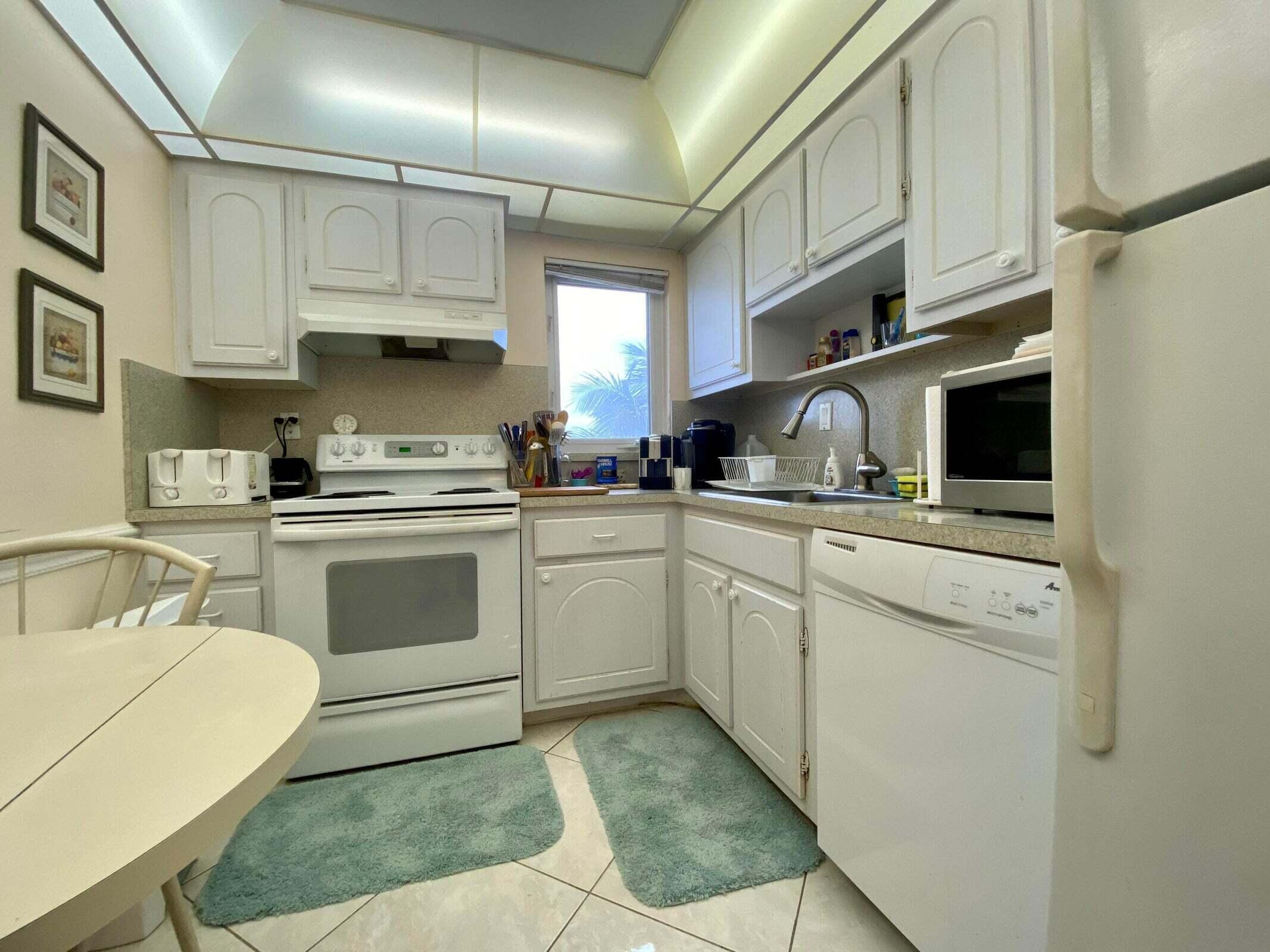 3221 S Ocean Boulevard 209