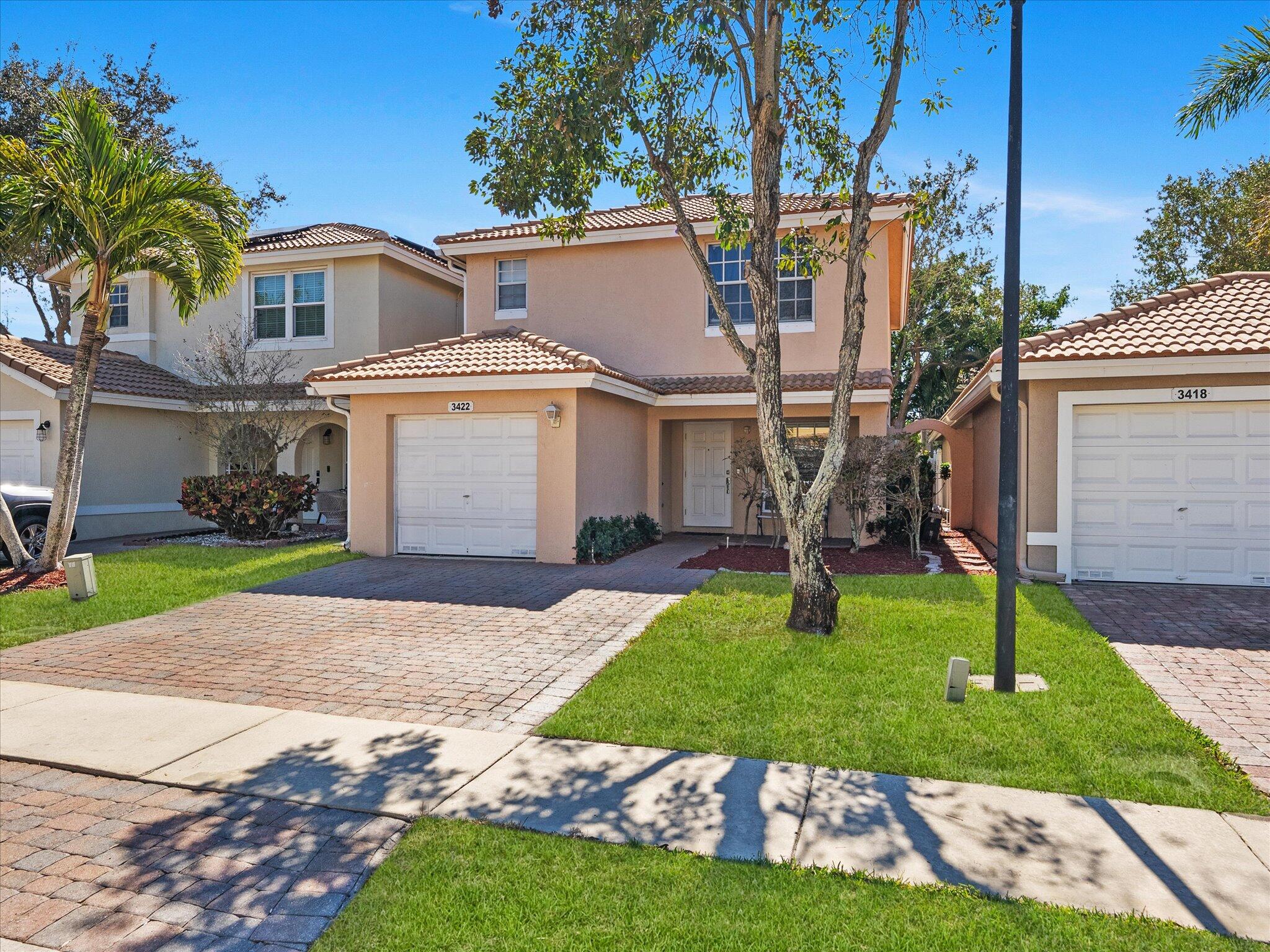 3422 Commodore Court