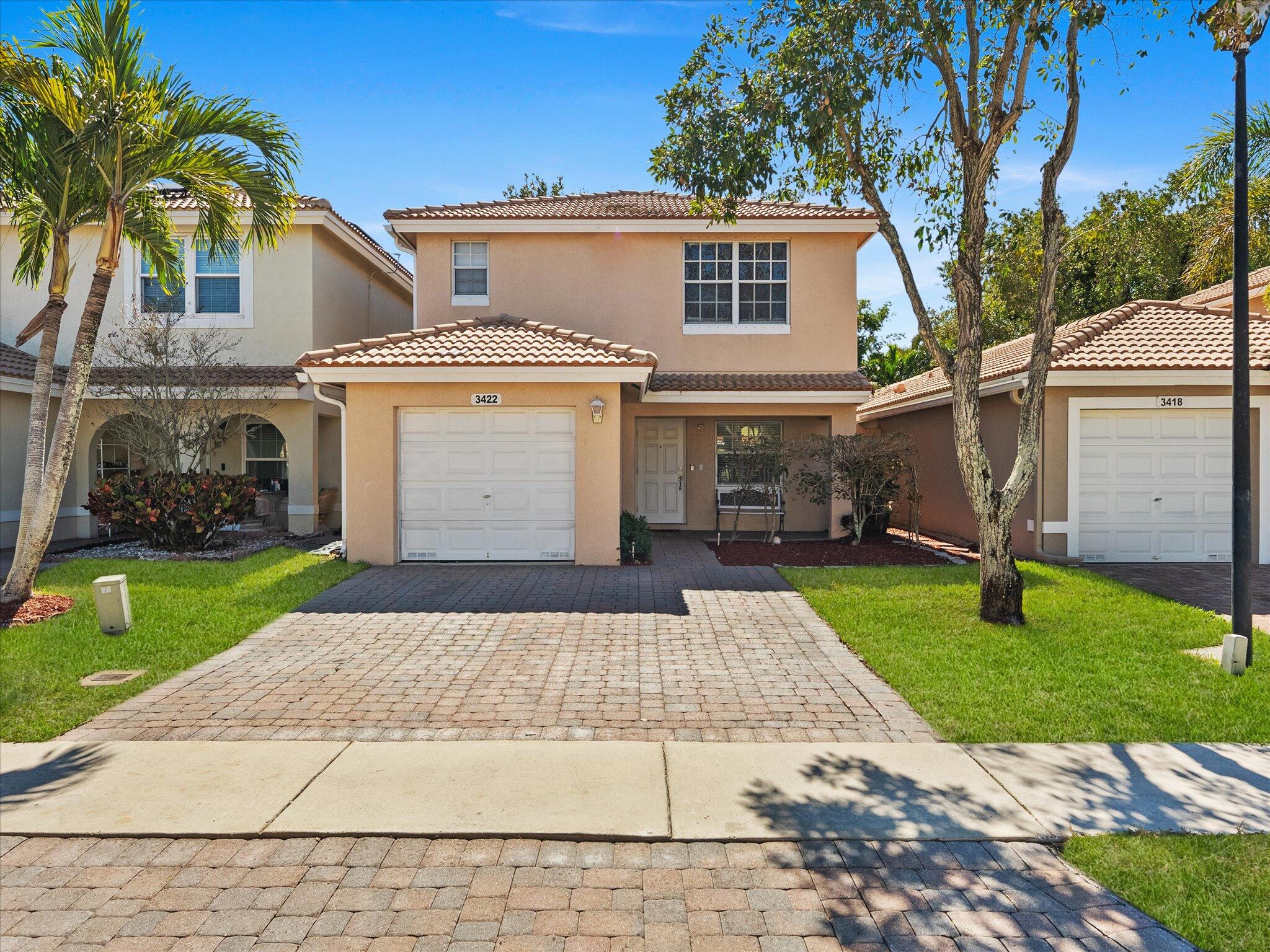3422 Commodore Court