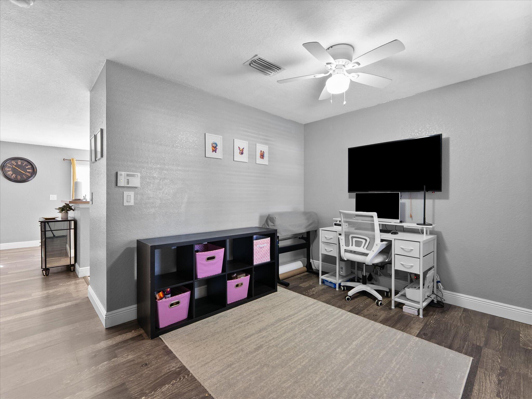 3422 Commodore Court