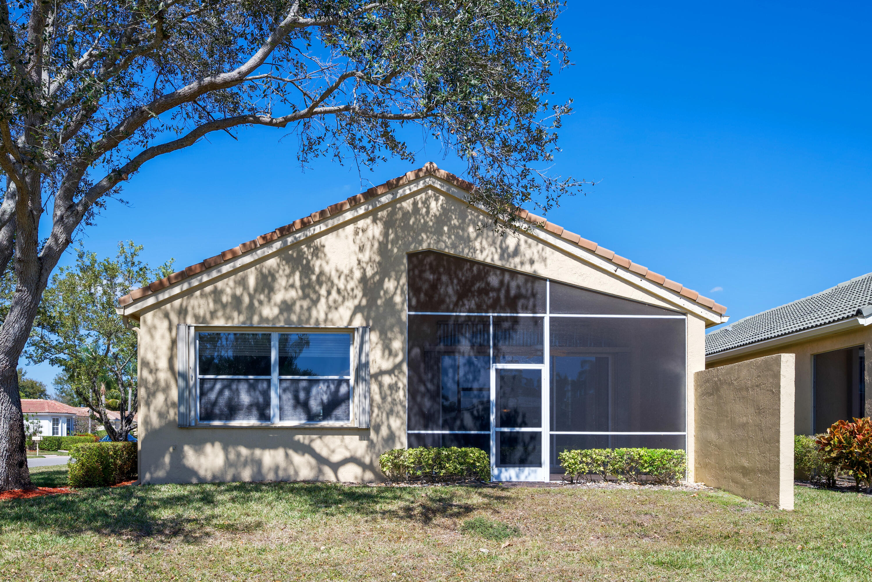 7086 Del Corso Lane