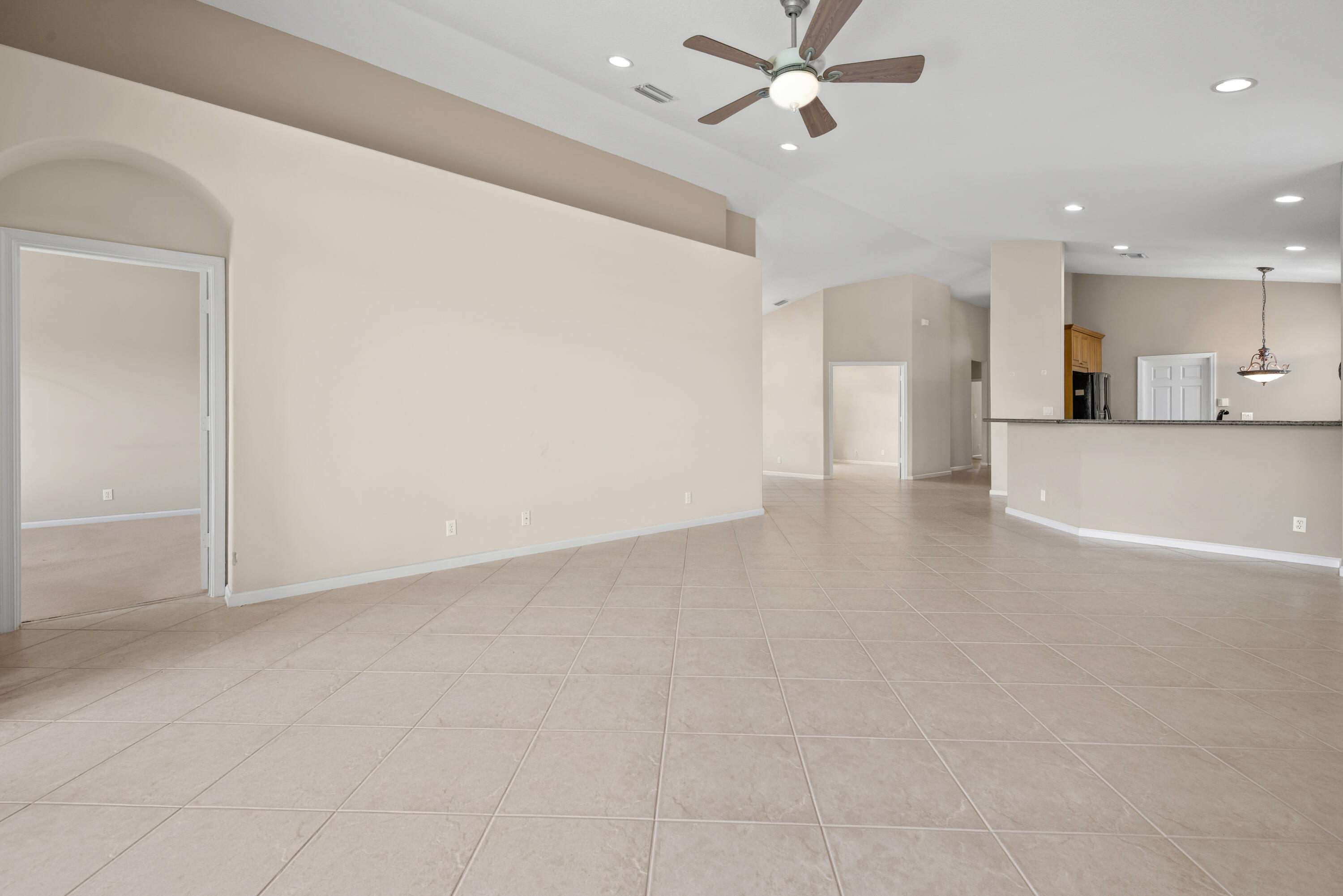 7086 Del Corso Lane
