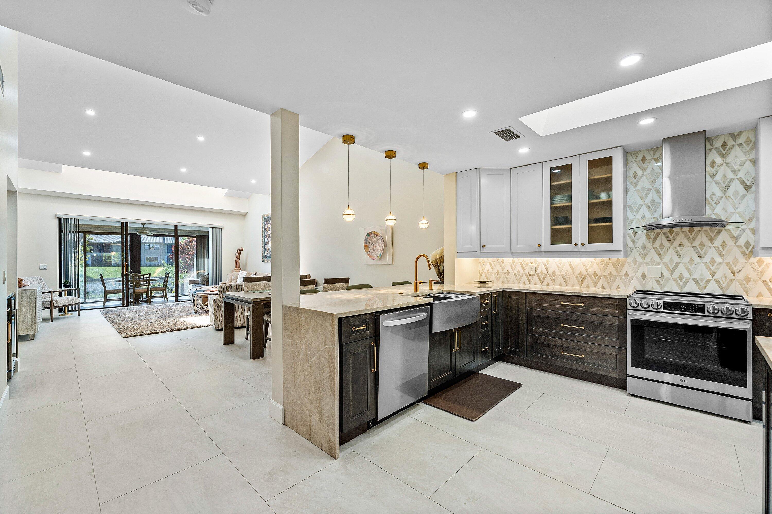 12 Eastgate Drive C