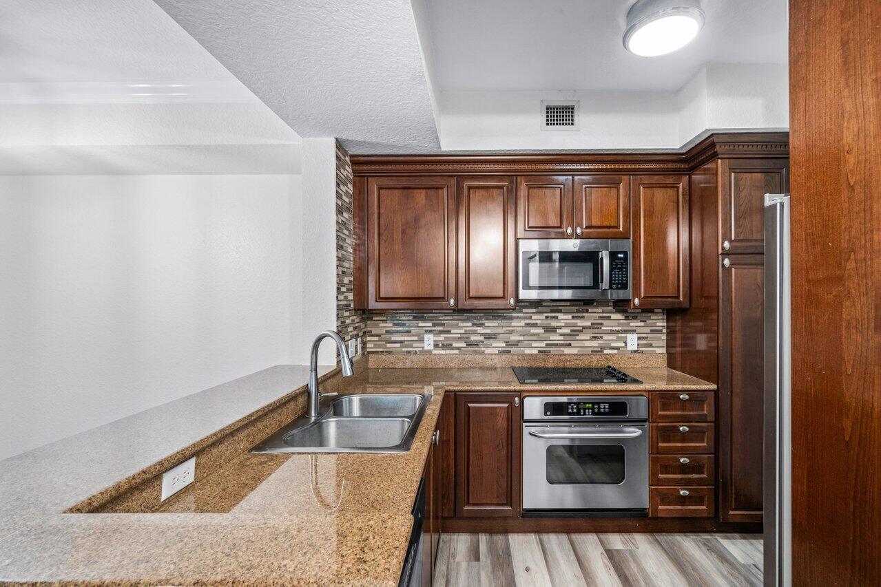 1117 Renaissance Way 117