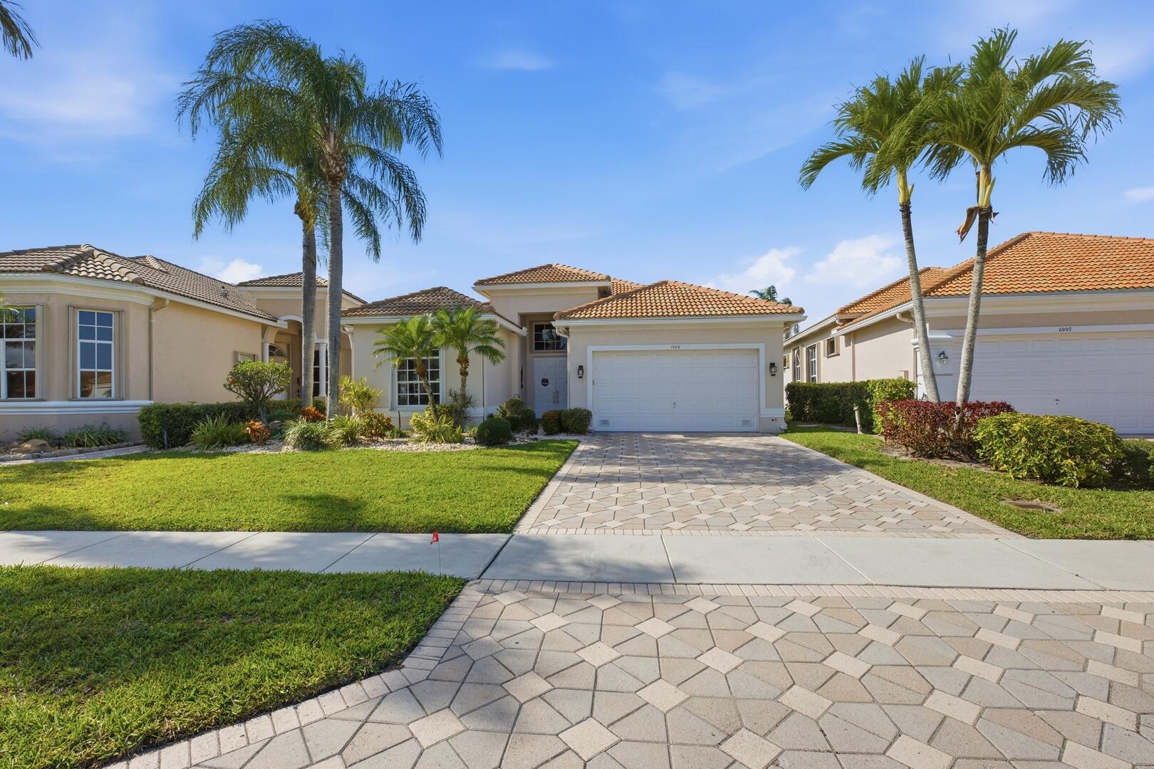 7003 Fairway Lakes Drive