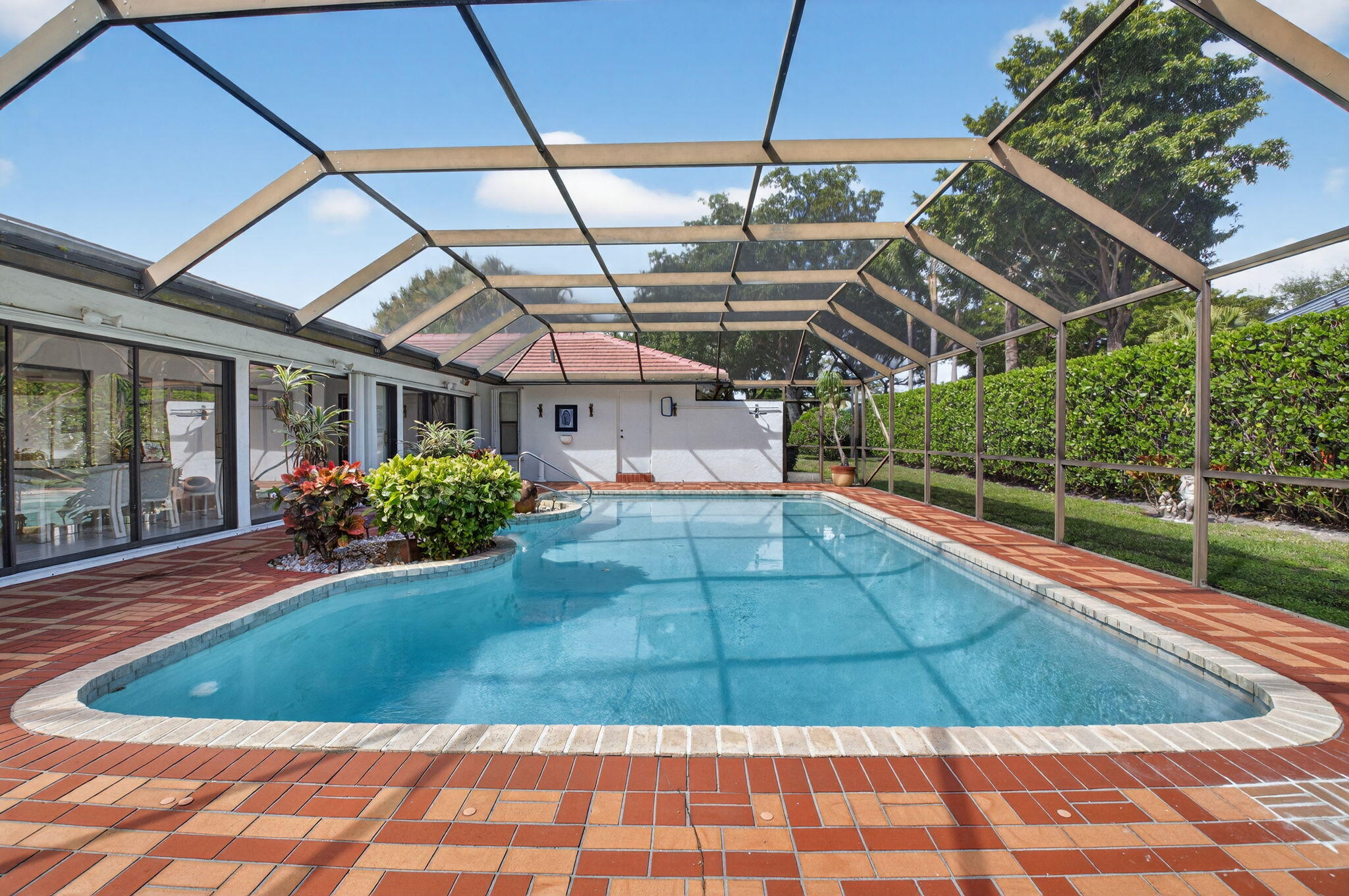 2101 NW 25th Street