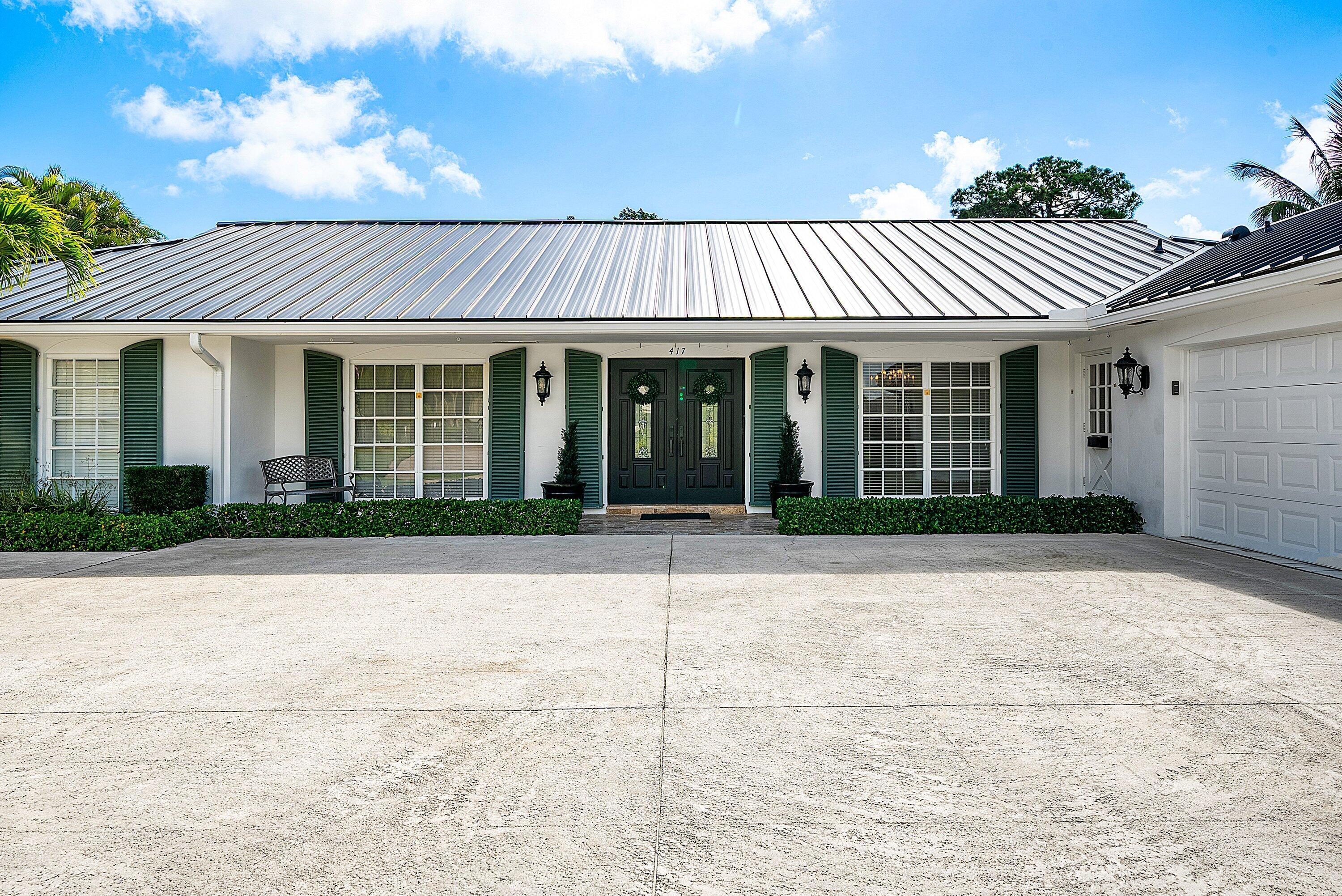 417 N Country Club Drive