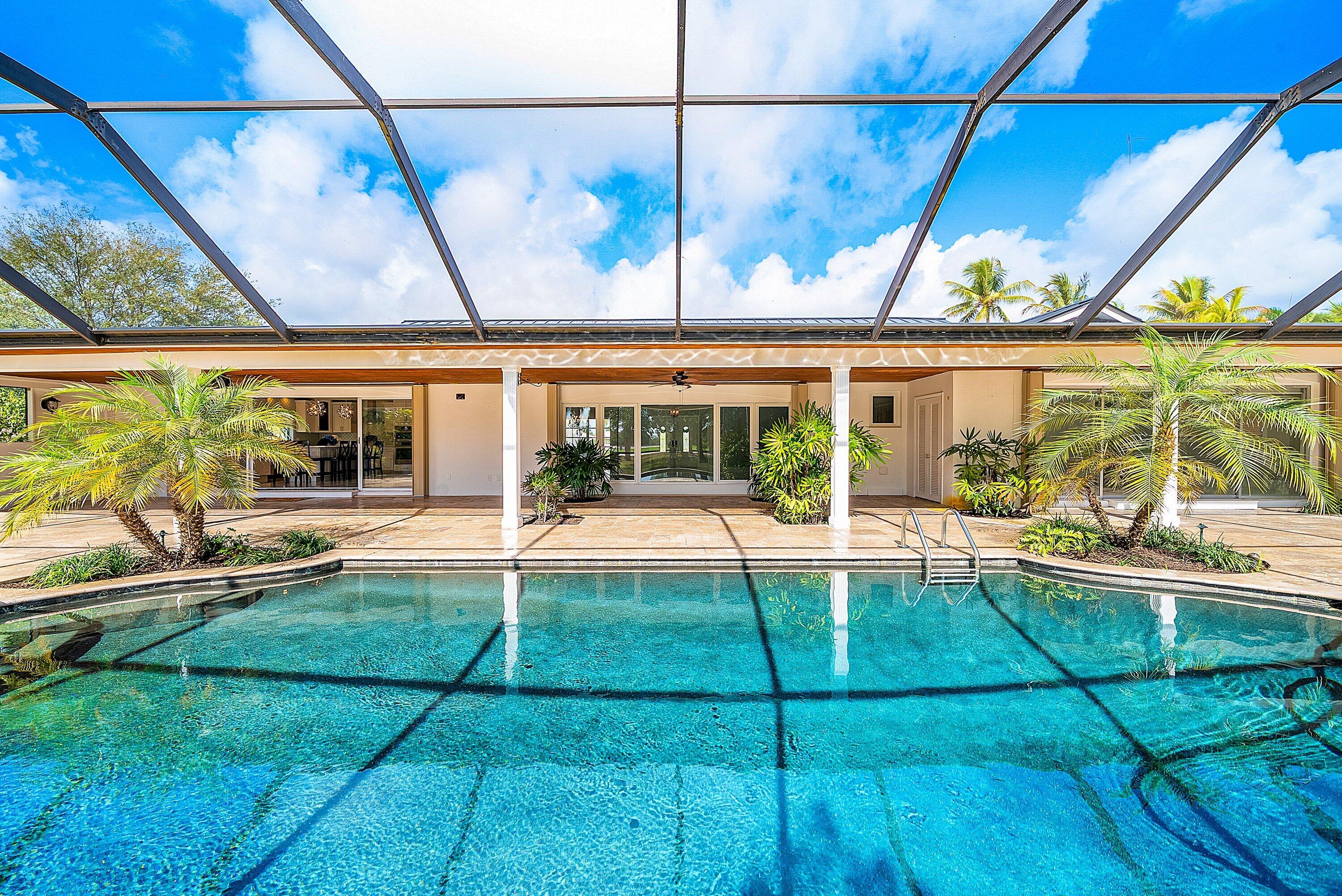 417 N Country Club Drive