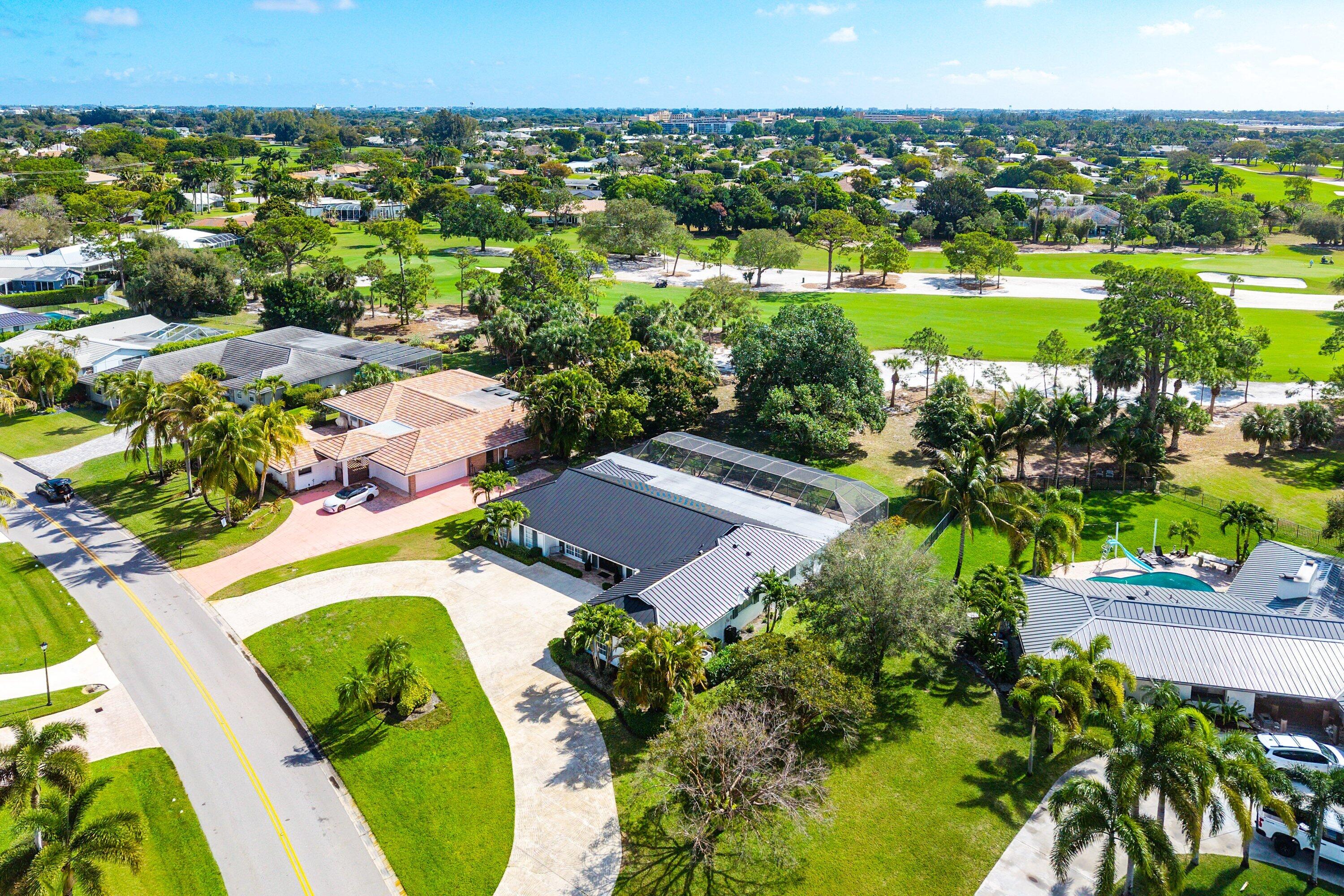 417 N Country Club Drive