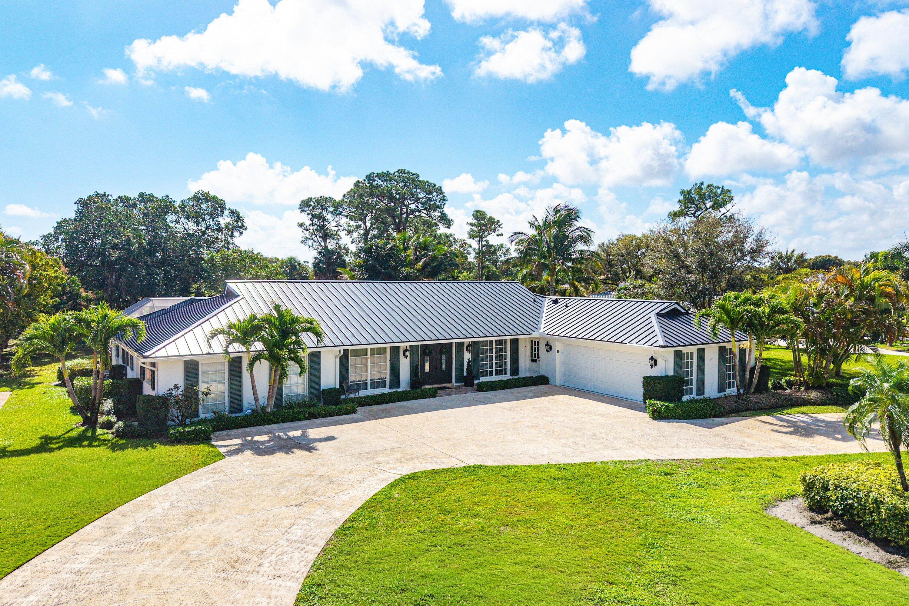 417 N Country Club Drive