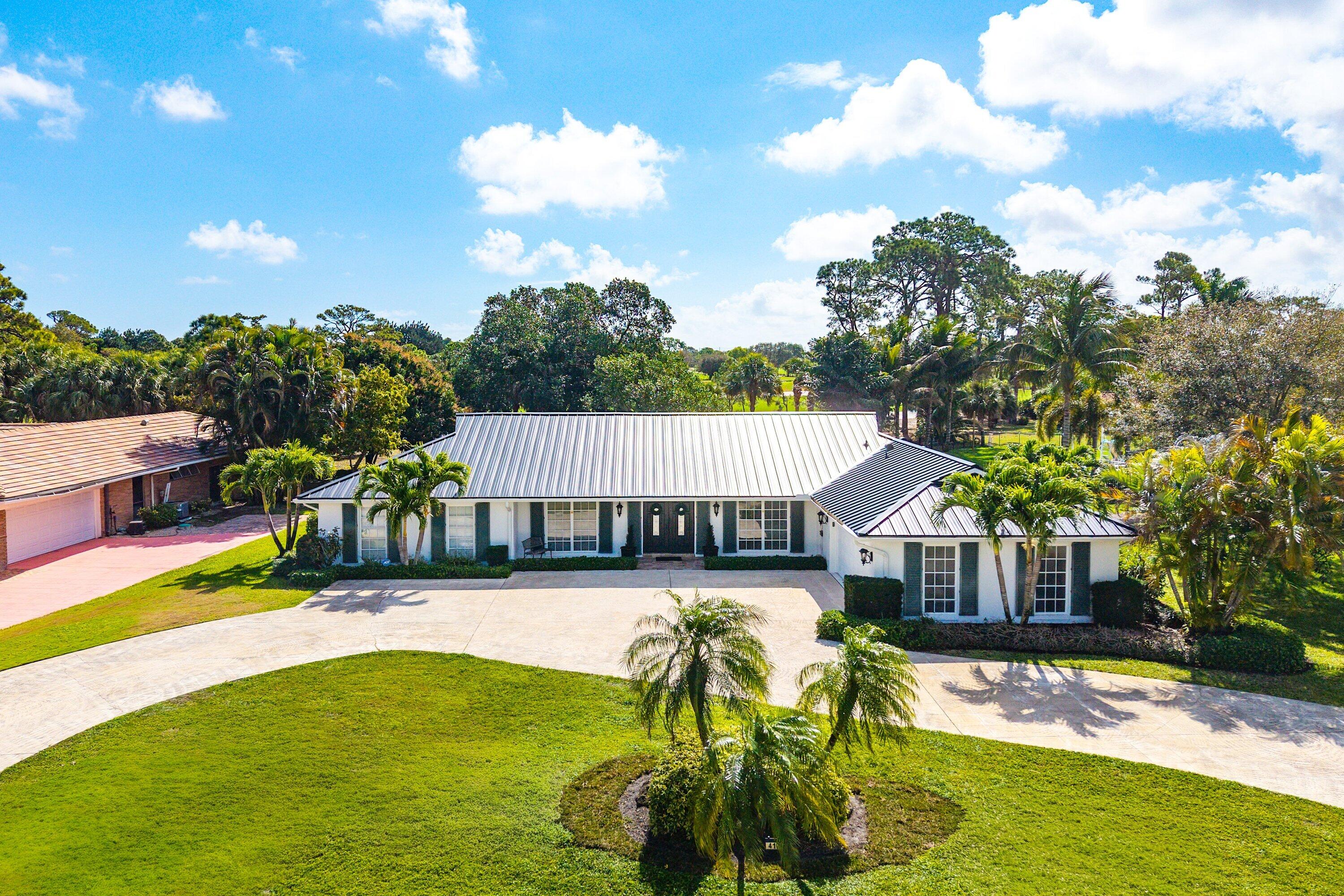 417 N Country Club Drive