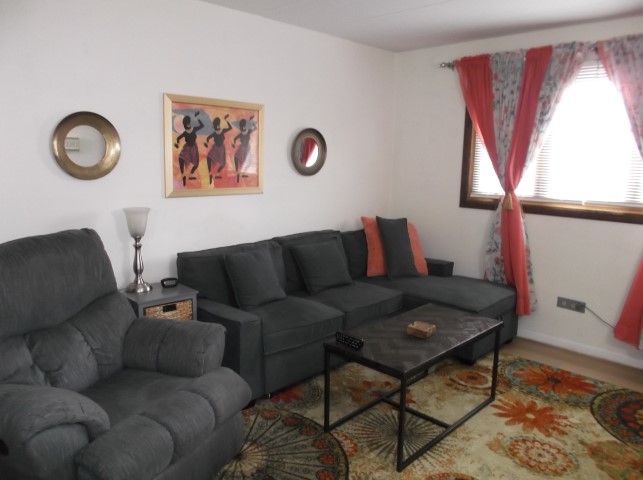 9637 S Keeler Avenue Unit: 1E