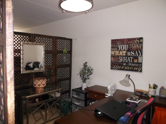 9637 S Keeler Avenue Unit: 1E