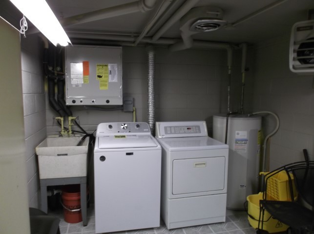 9637 S Keeler Avenue Unit: 1E