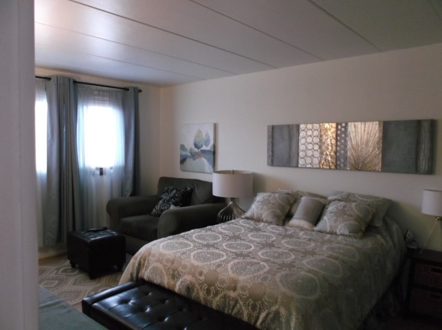 9637 S Keeler Avenue Unit: 1E