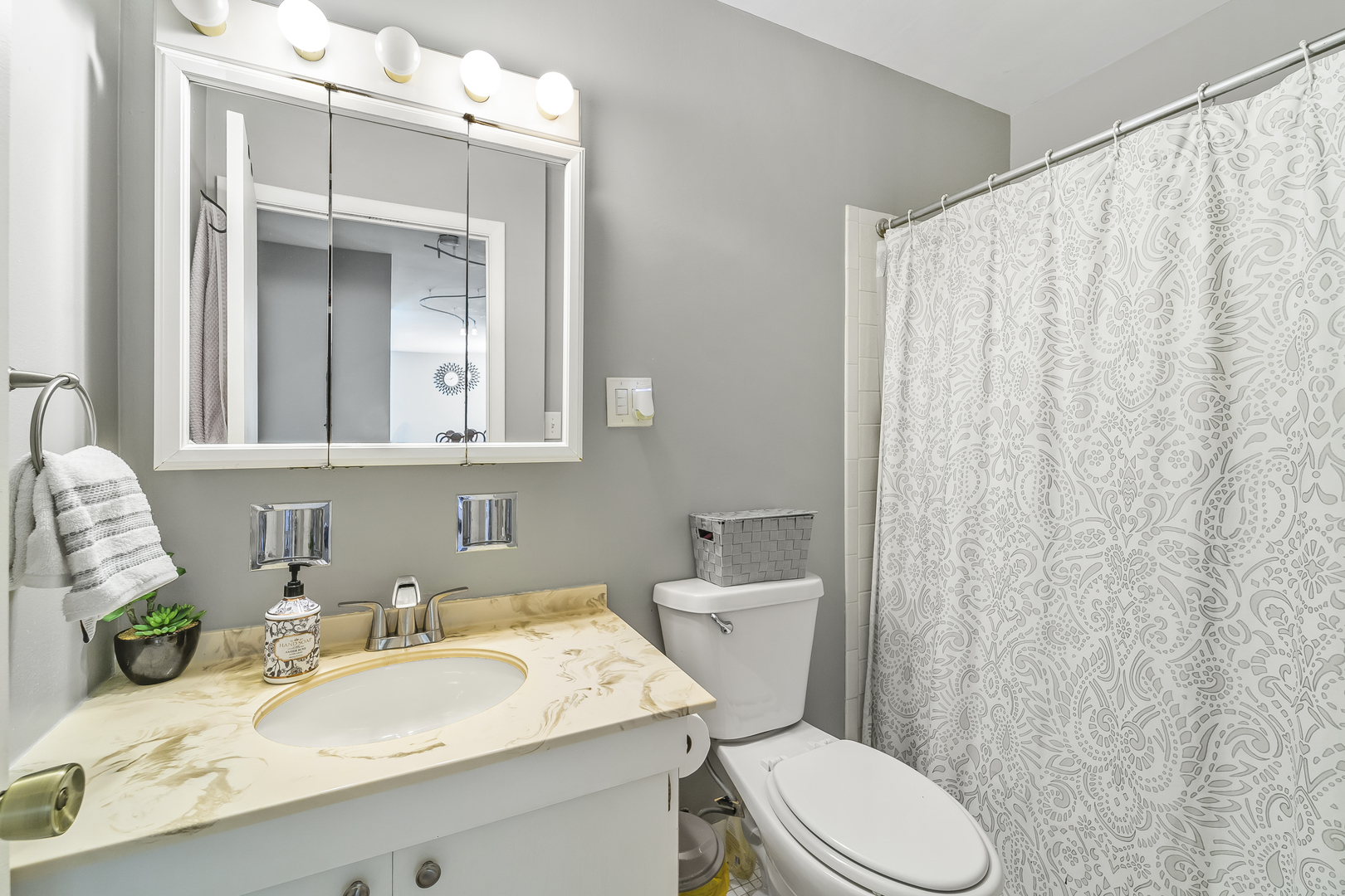 1041 N Mill Street Unit: 311