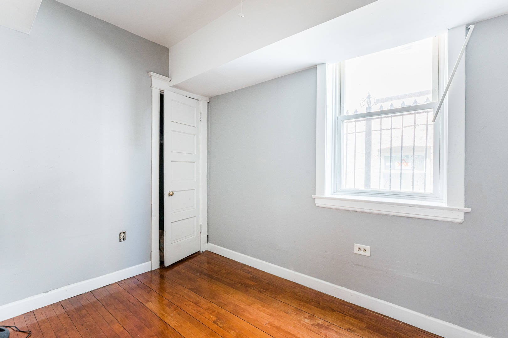 1427 N Ridgeway Avenue