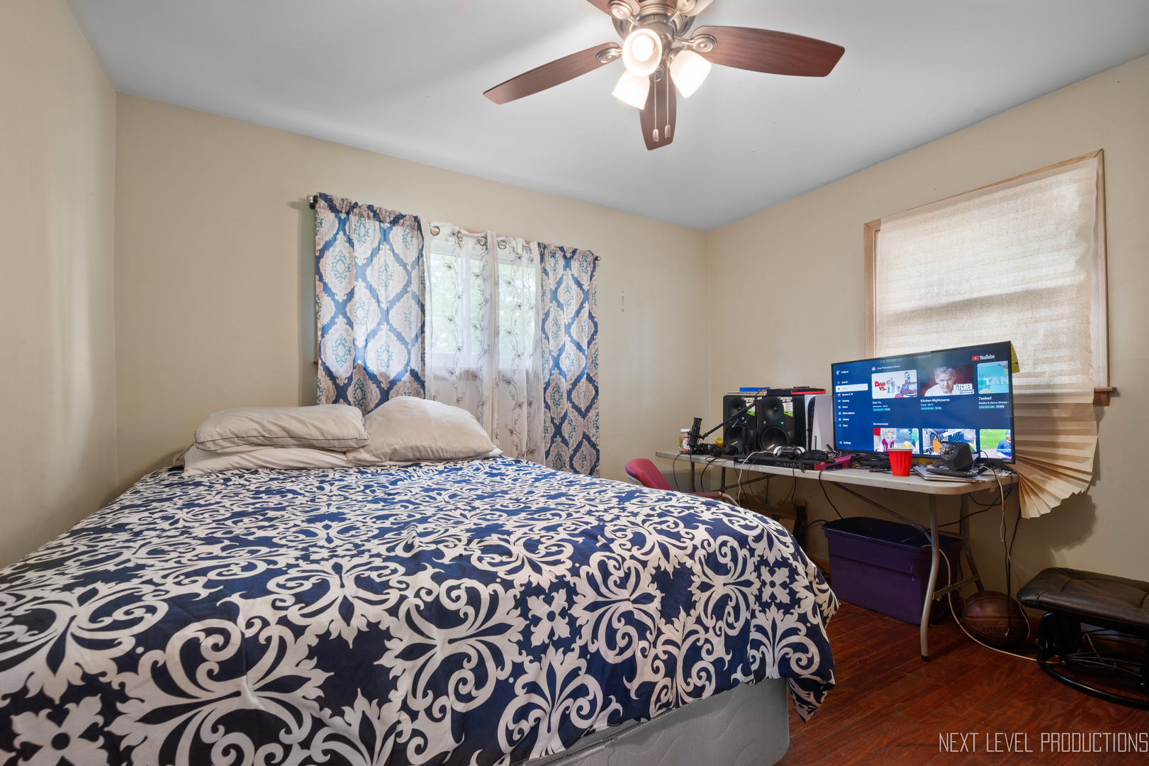 22816 Ridgeway Avenue