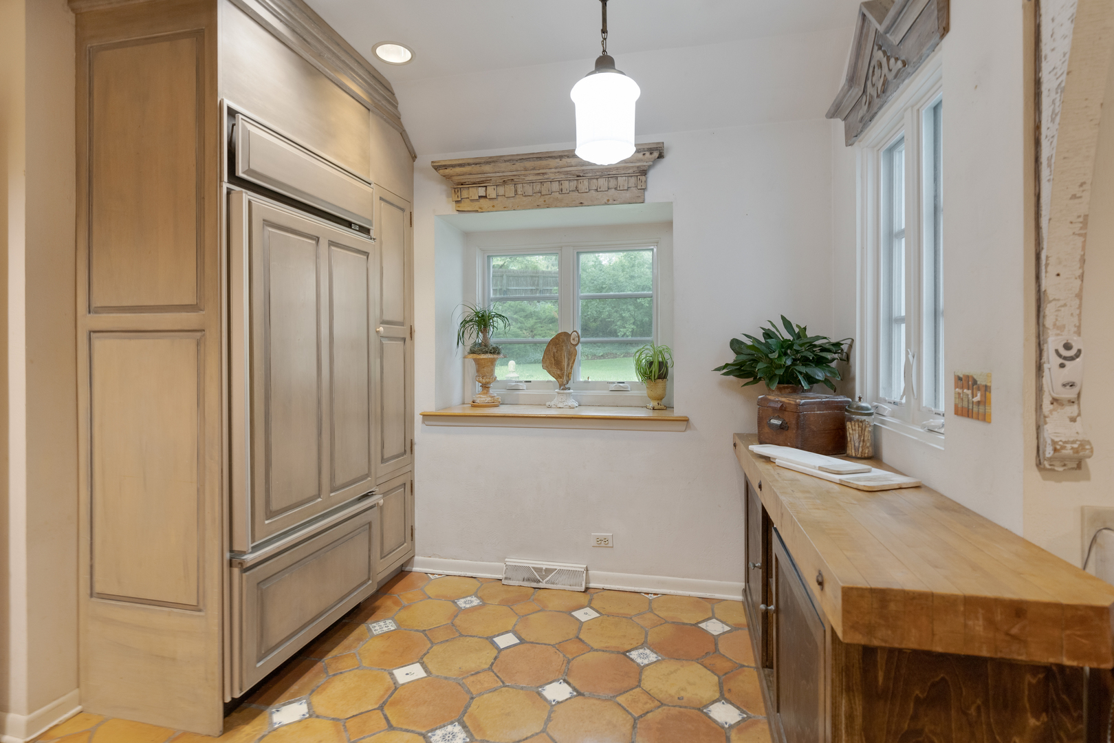 132 S Bennett Street