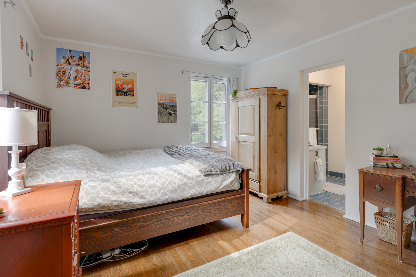 132 S Bennett Street