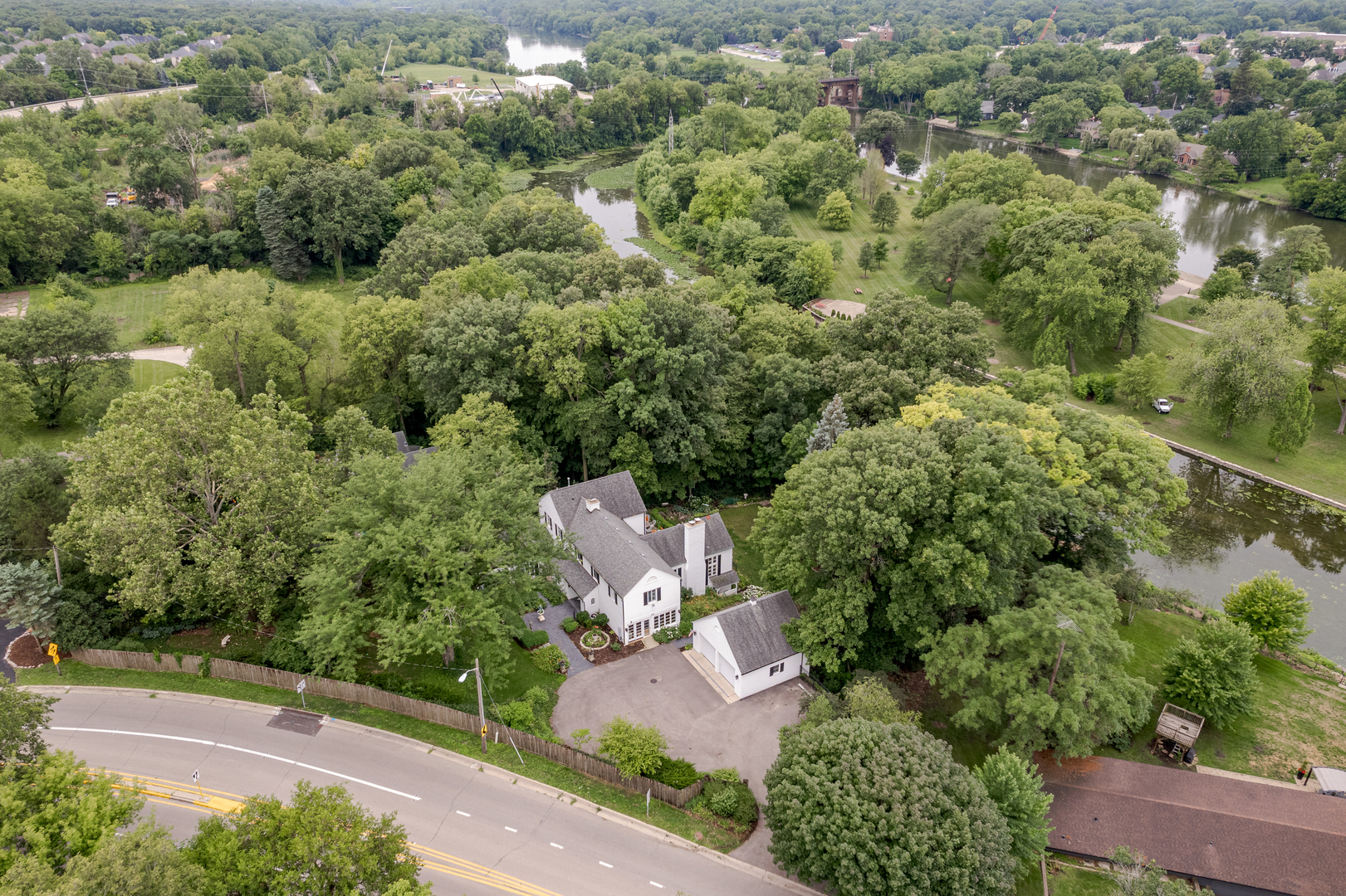 132 S Bennett Street