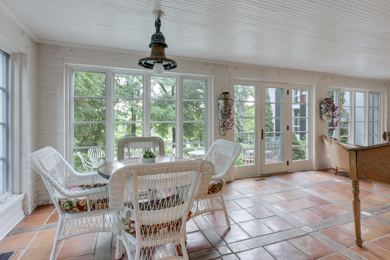 132 S Bennett Street