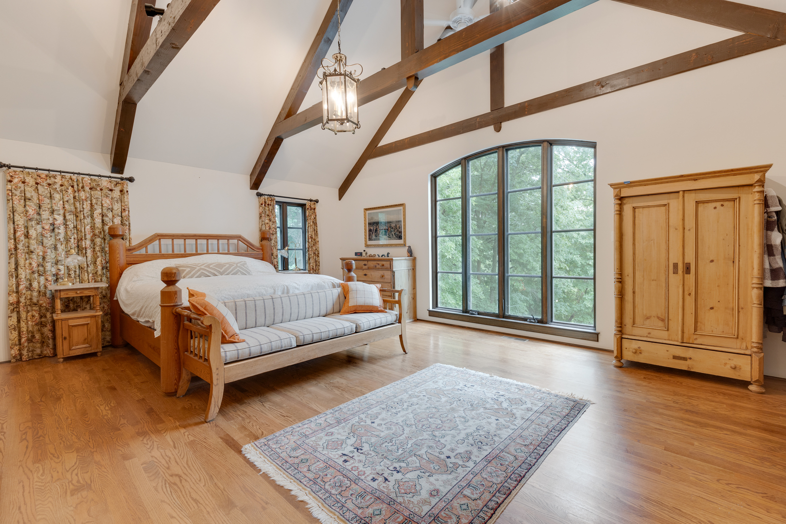 132 S Bennett Street