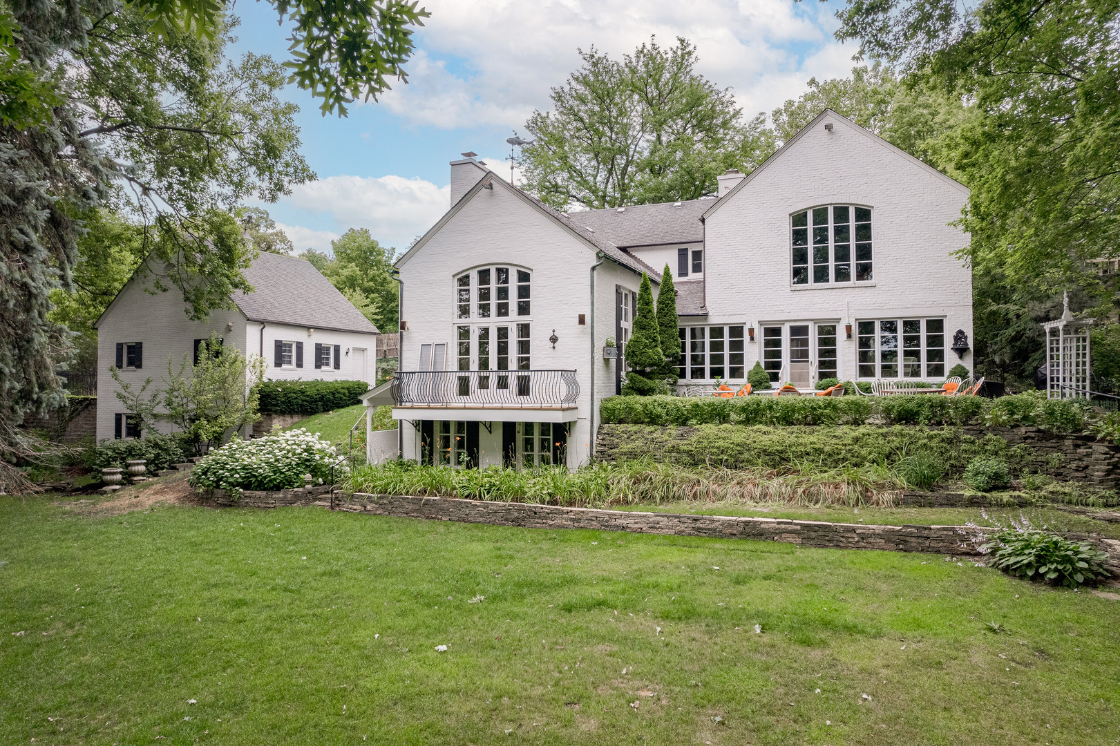 132 S Bennett Street