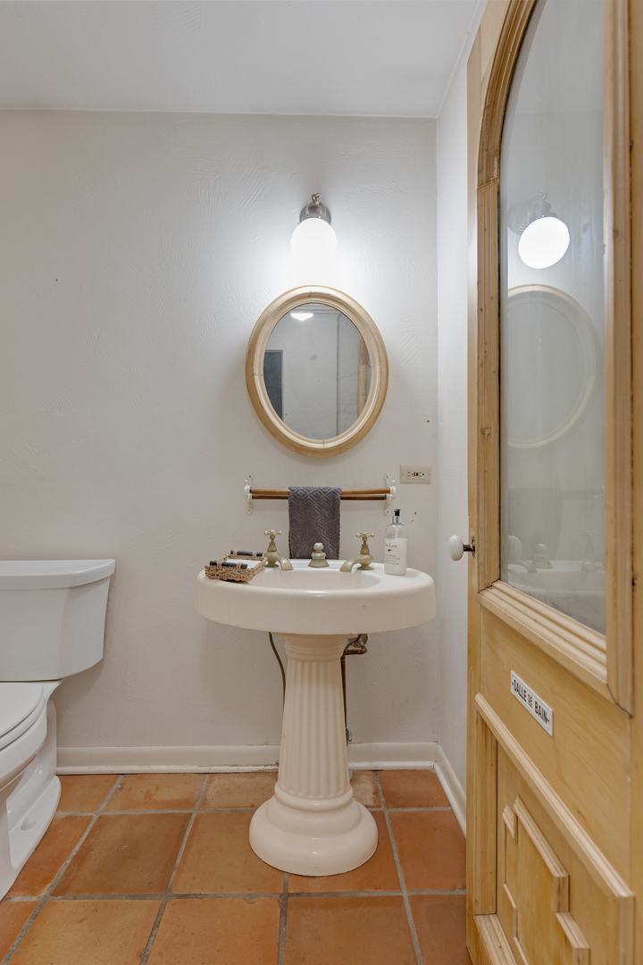 132 S Bennett Street