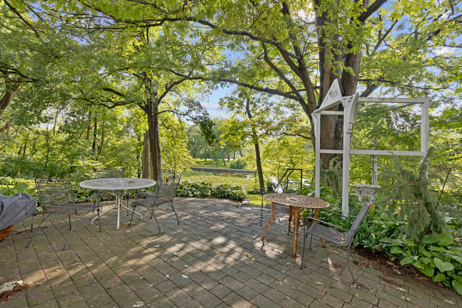 132 S Bennett Street