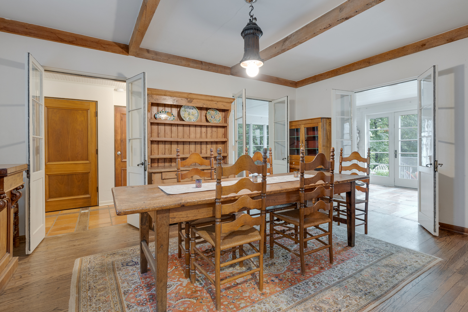 132 S Bennett Street