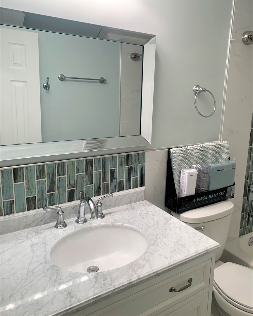 5001 Carriageway Drive Unit: A212