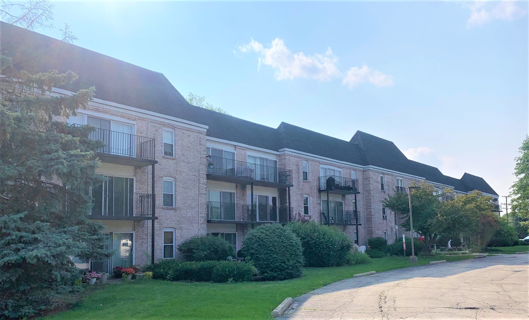 5001 Carriageway Drive Unit: A212