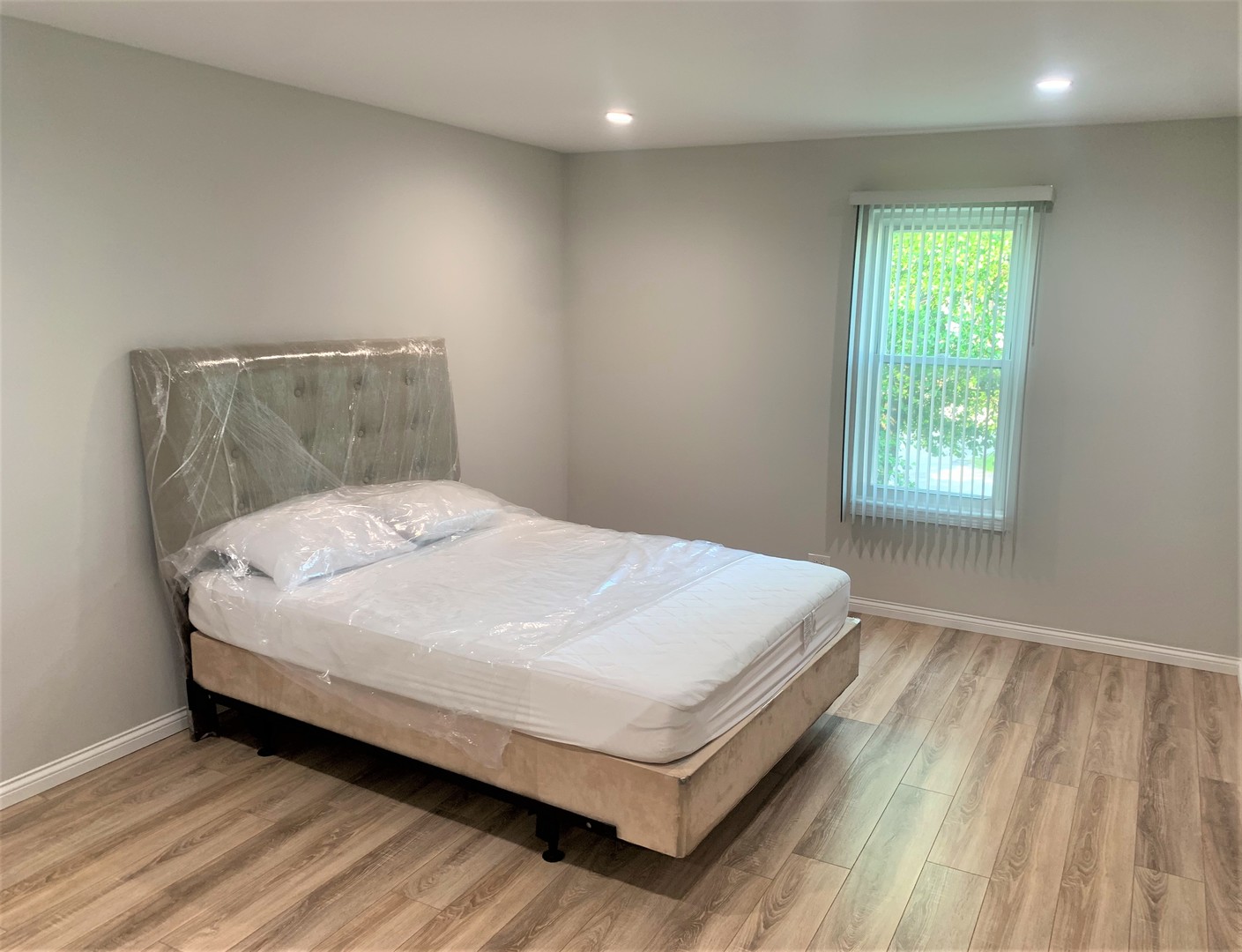 5001 Carriageway Drive Unit: A212