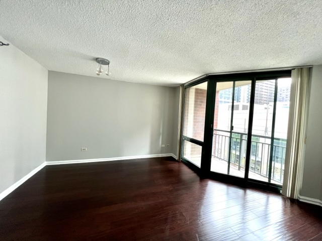 480 N McClurg Court Unit: 916