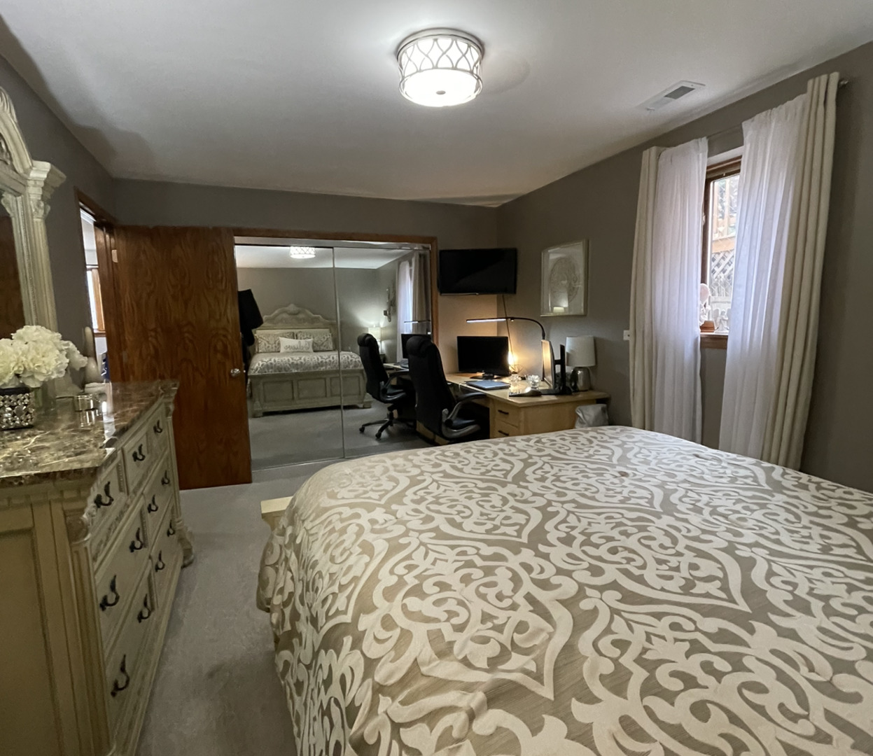 7255 W Leland Avenue