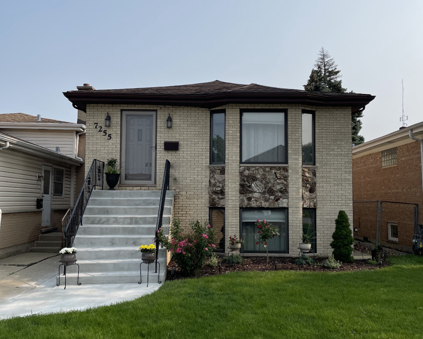 7255 W Leland Avenue