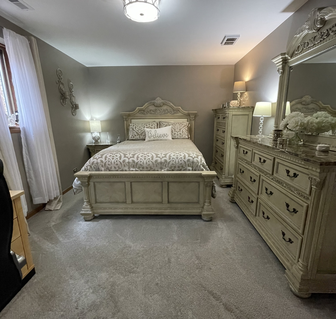 7255 W Leland Avenue