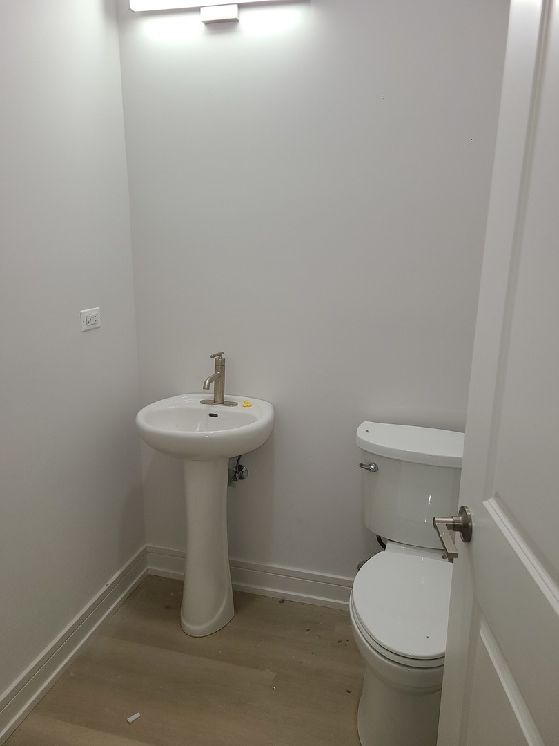 214 unit A N Walnut Street