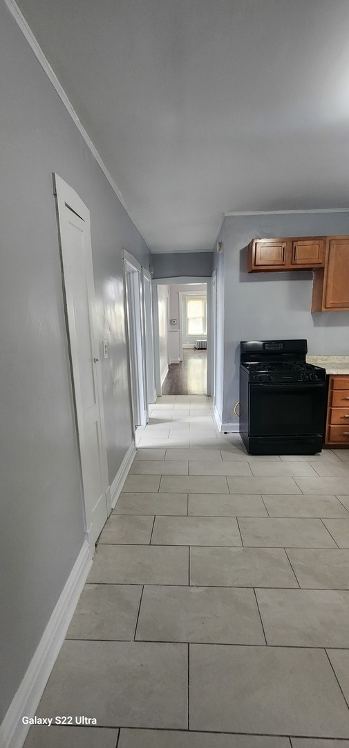 6650 S Seeley Avenue Unit: 2