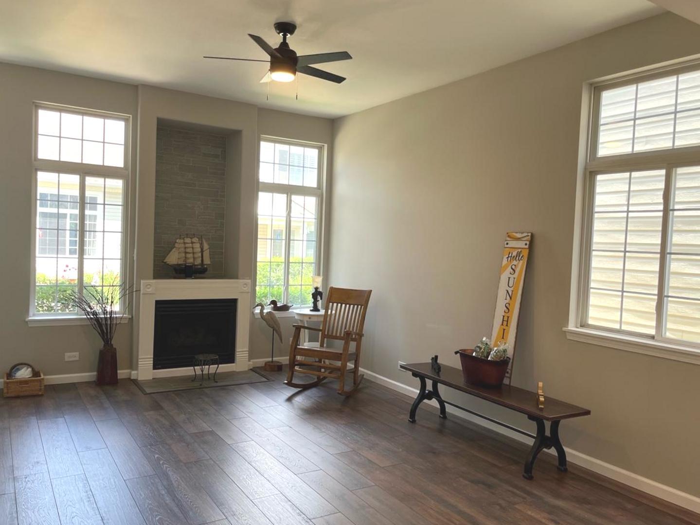 319 E Victoria Circle Unit: 319