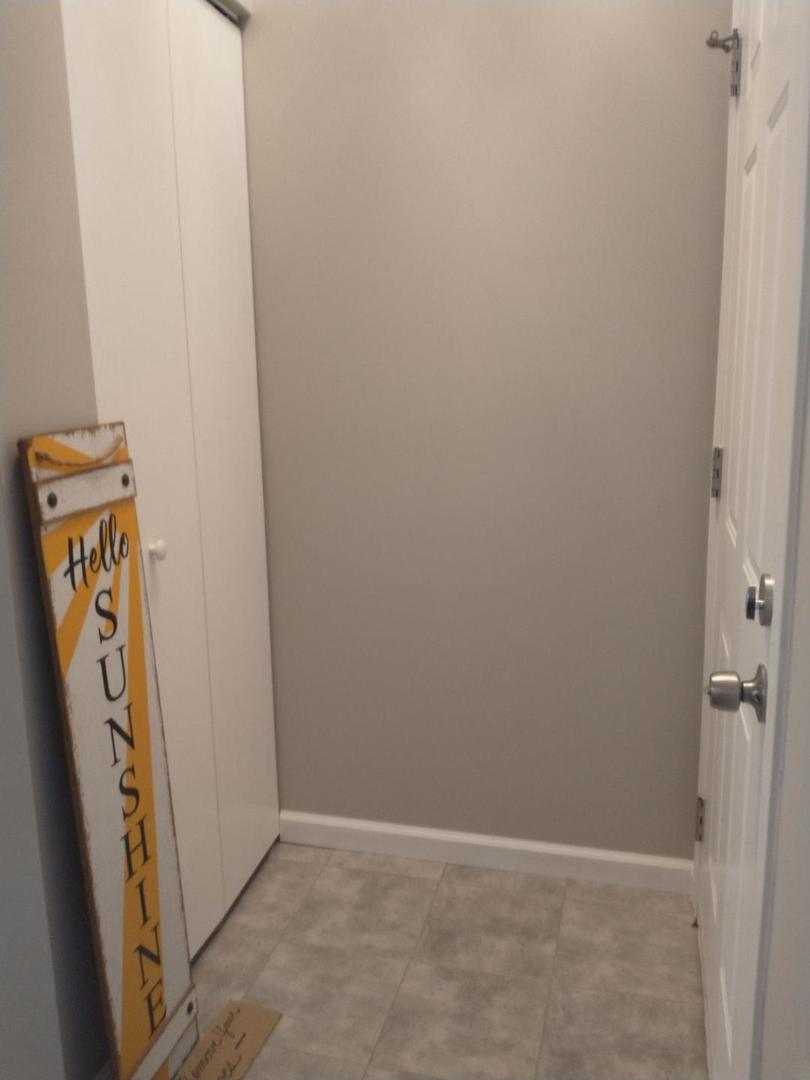 319 E Victoria Circle Unit: 319